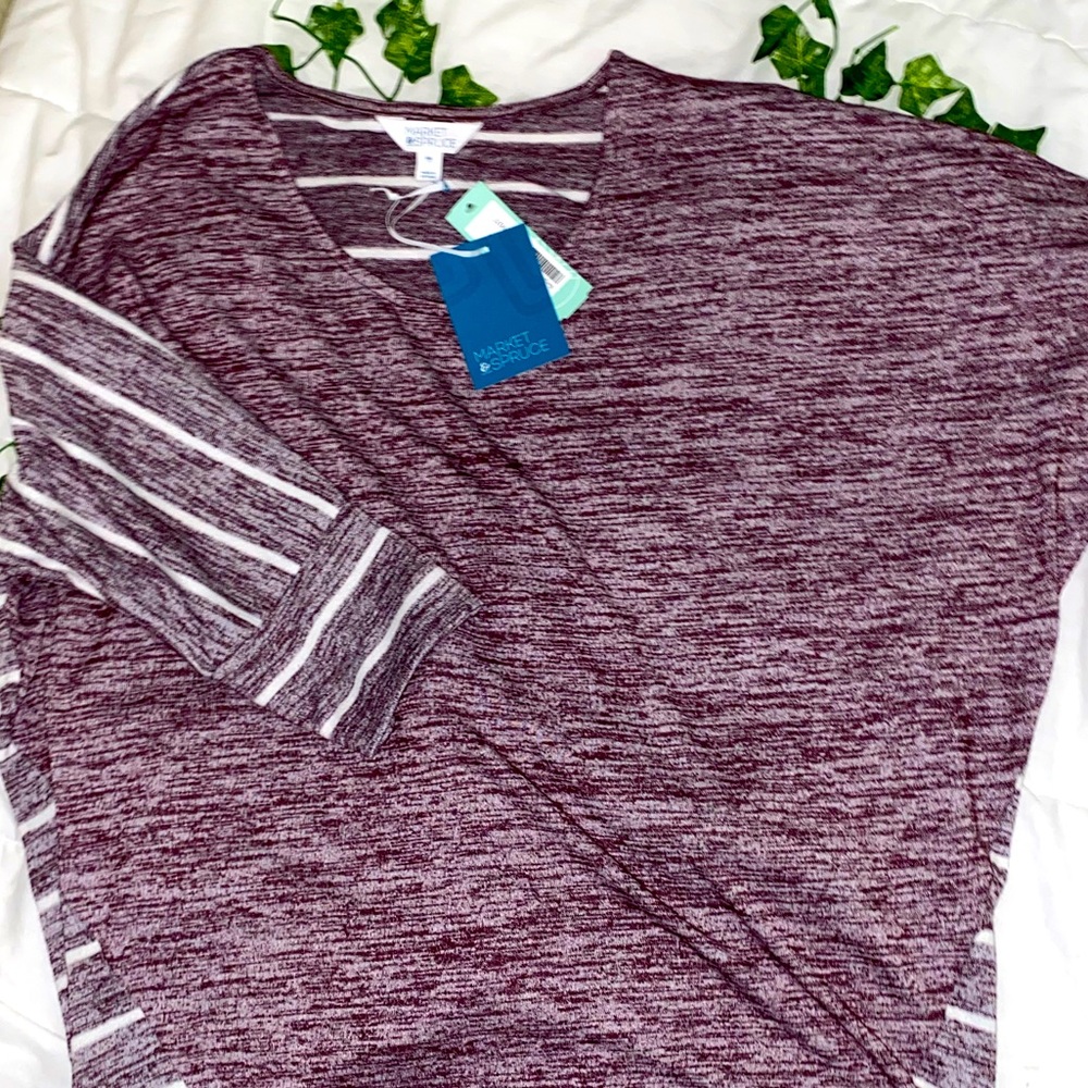 set of 2 women’s long sleeve shirts